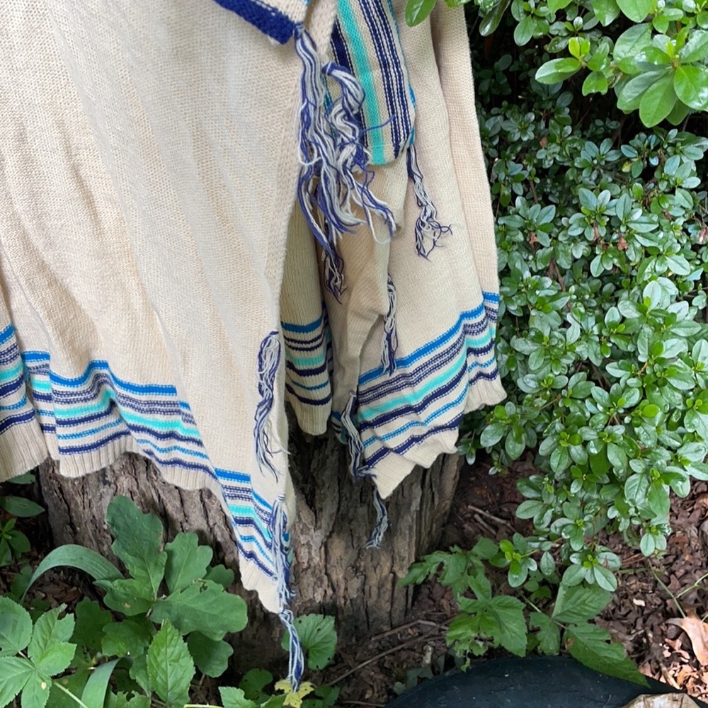 Red Camel Tan Open Front Sweater Cascading Waterfall Blue Stripes Fringes Aztec
